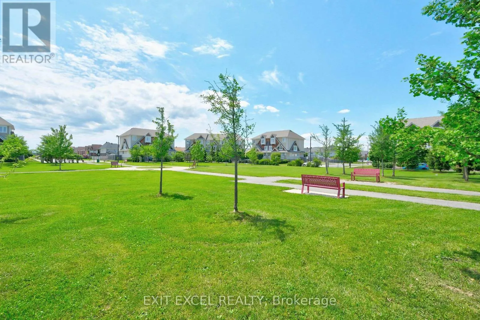 1 - 532 LAKERIDGE DRIVE