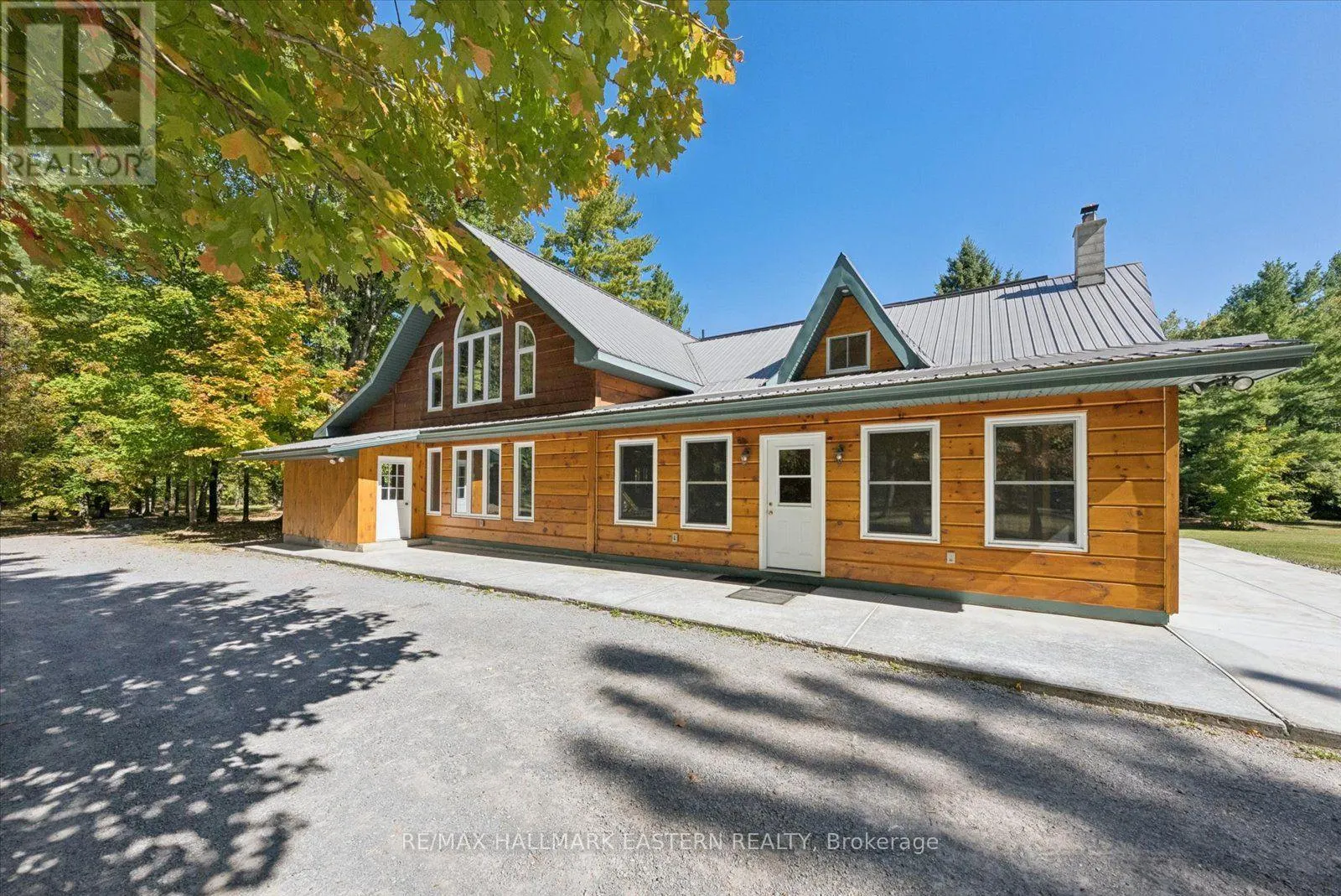 778 EIGHTH LINE ROAD S