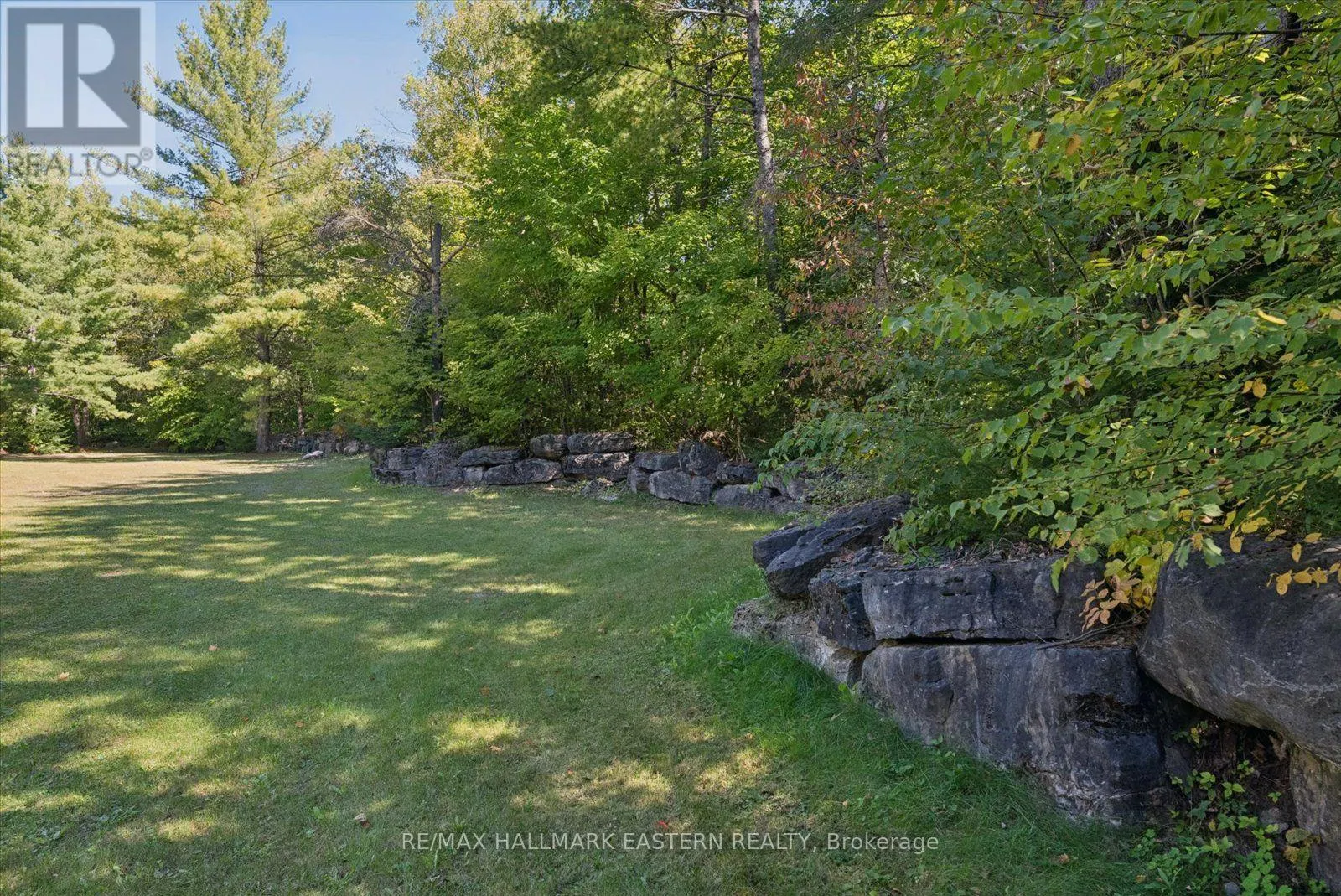 778 EIGHTH LINE ROAD S