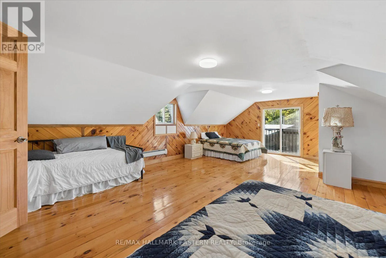 778 EIGHTH LINE ROAD S