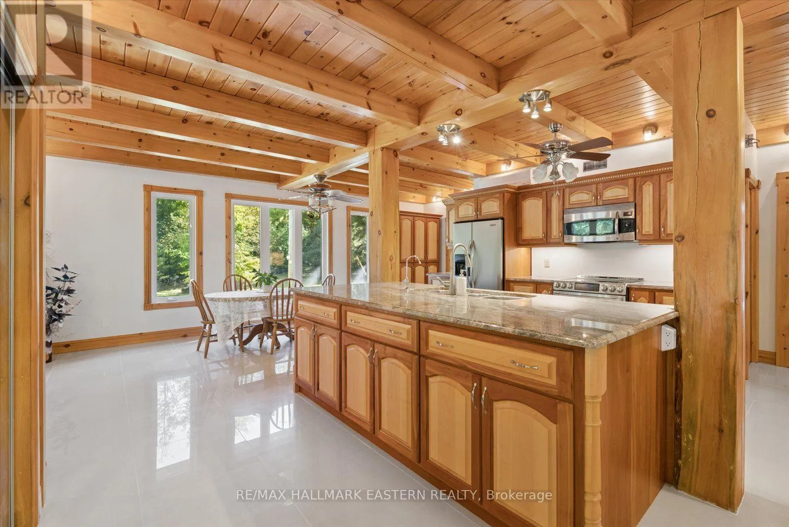 778 EIGHTH LINE ROAD S