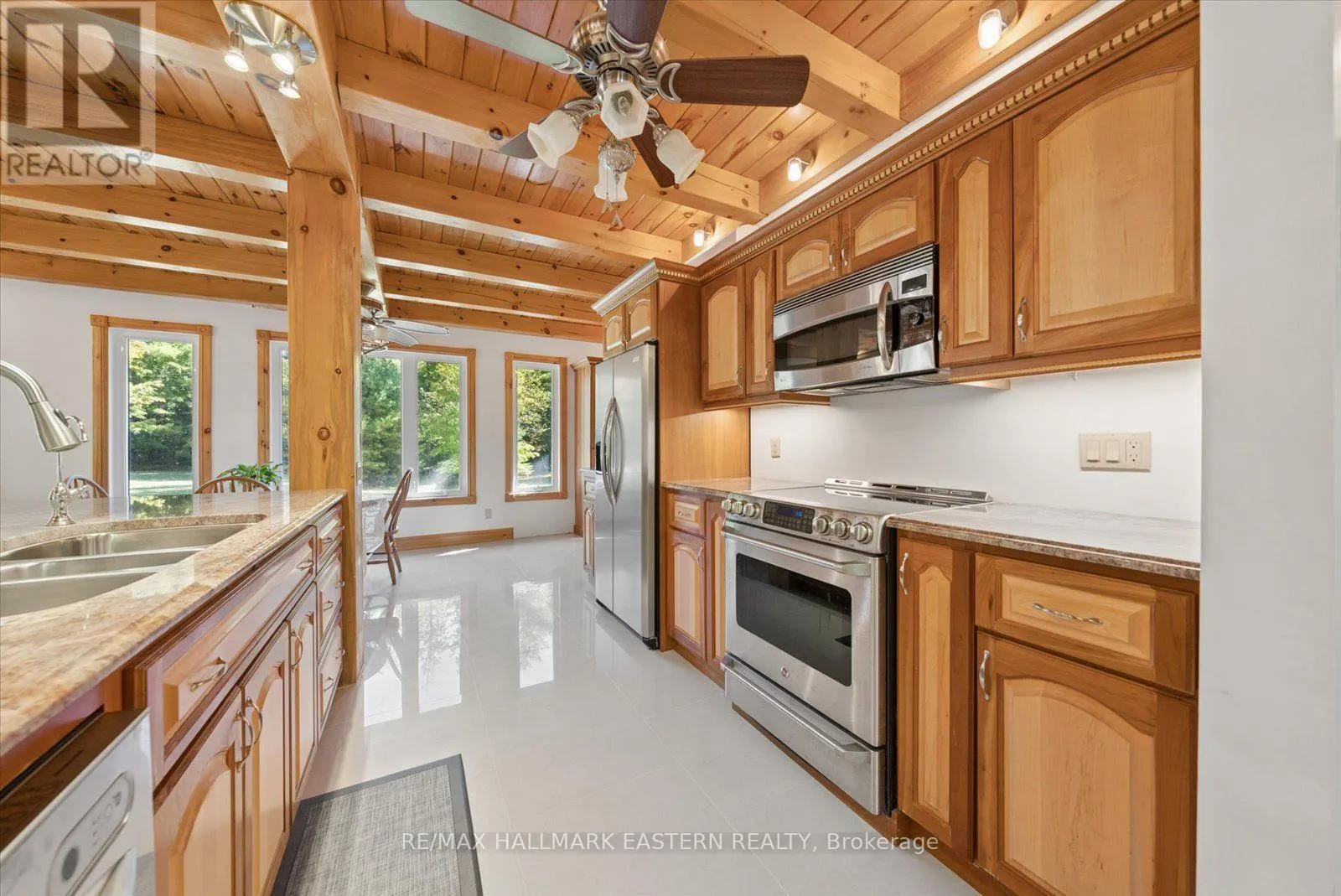 778 EIGHTH LINE ROAD S