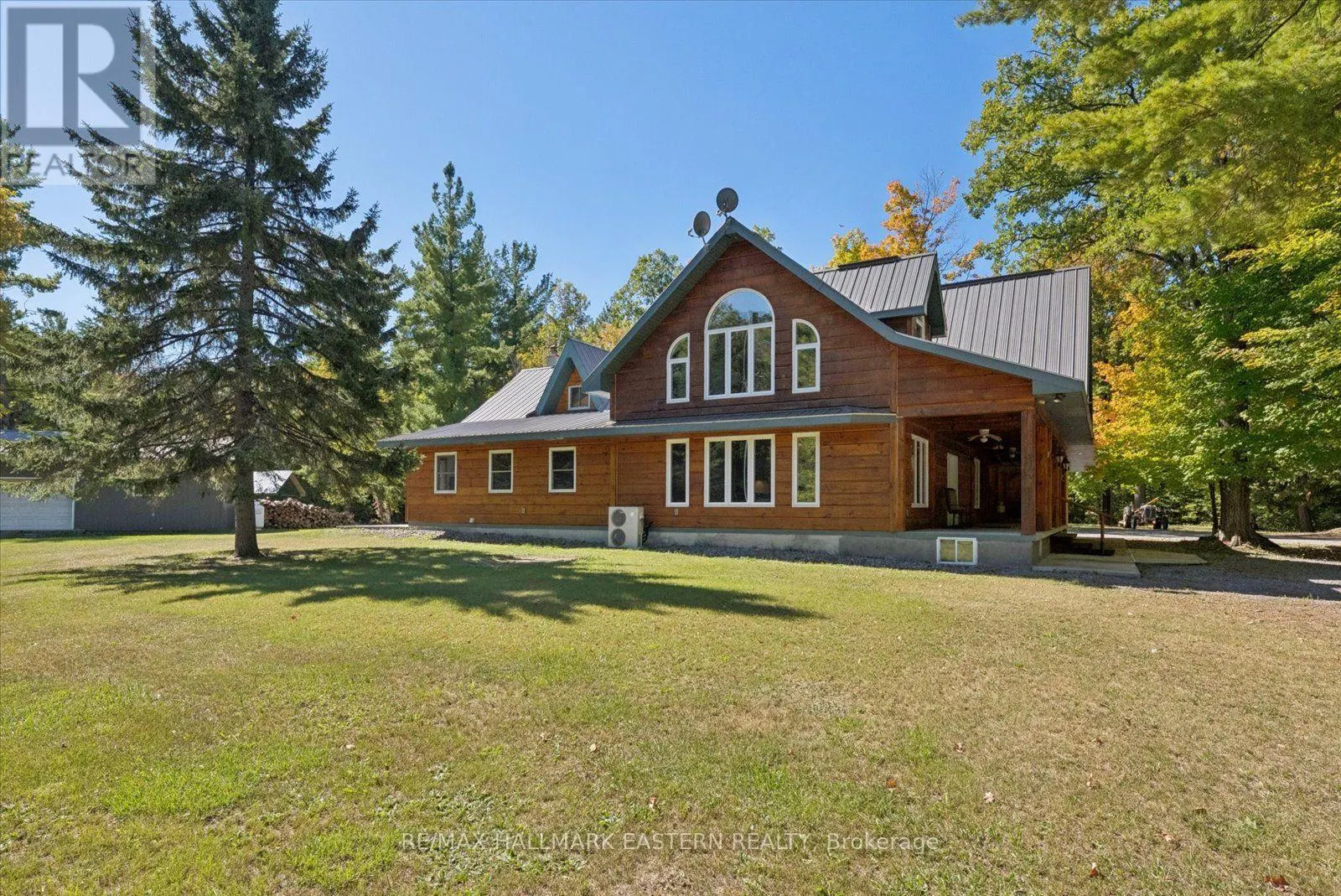 778 EIGHTH LINE ROAD S