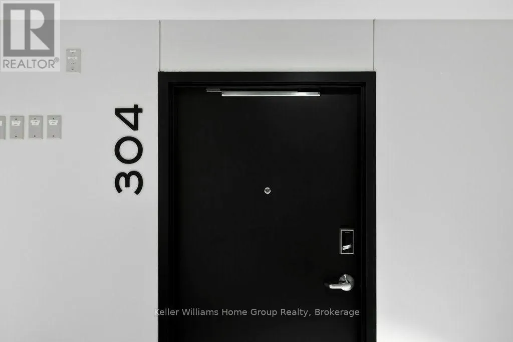304 - 120 HURON STREET #304