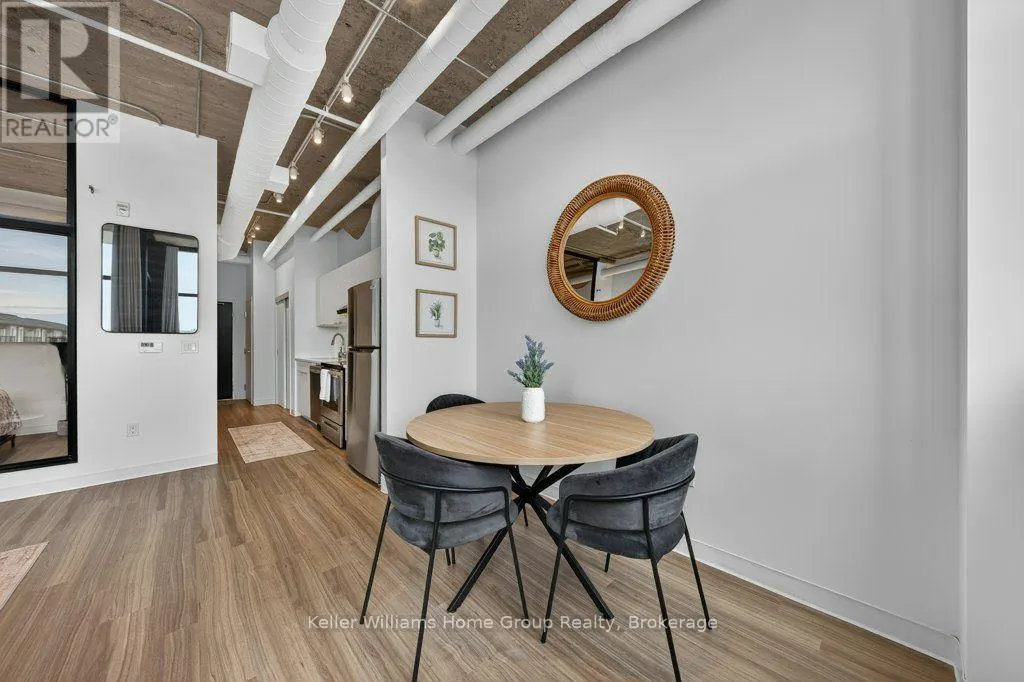 304 - 120 HURON STREET #304