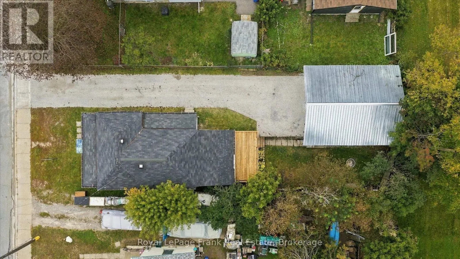73 LINDSAY STREET N