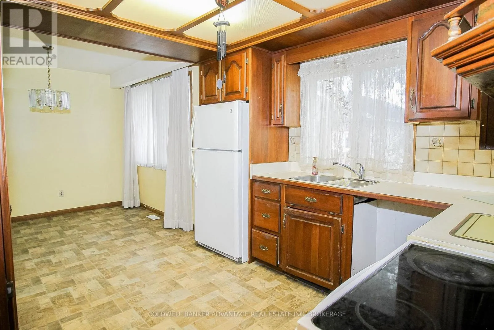 27 HUGHES AVENUE