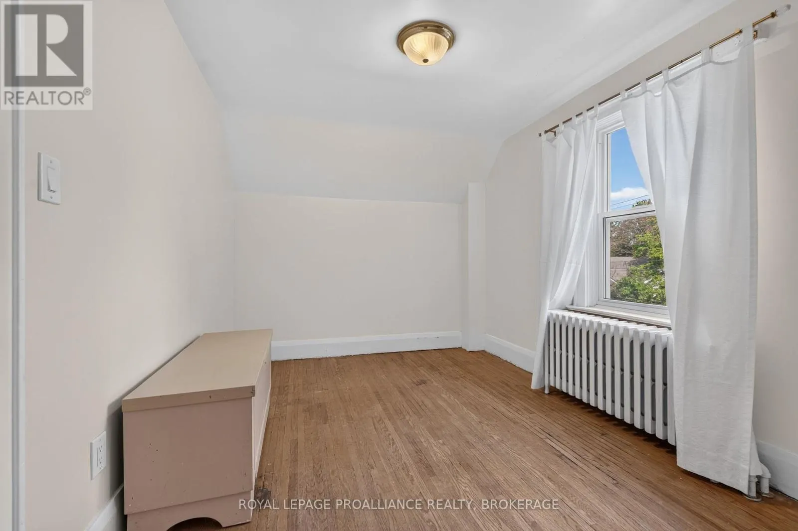 130 MACDONNELL STREET
