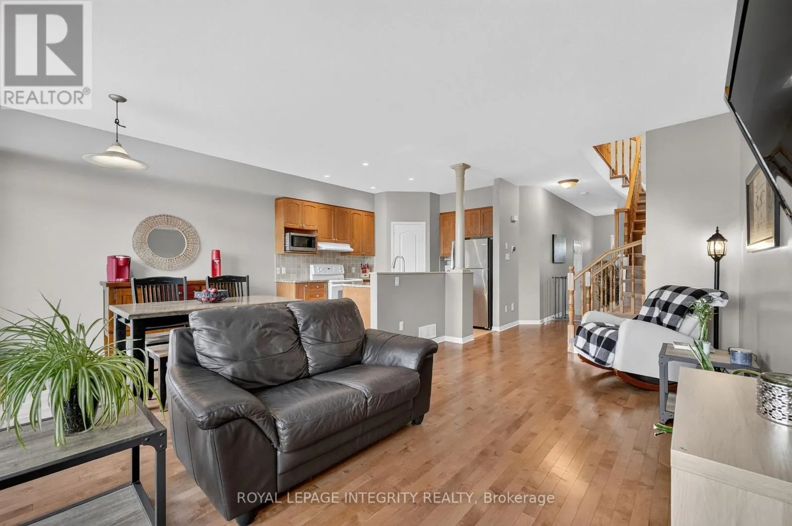 1764 PLAINRIDGE CRESCENT