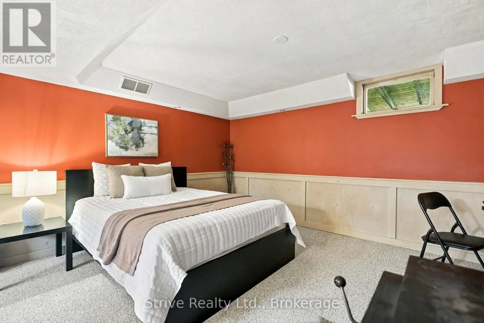 6 LENORE AVENUE