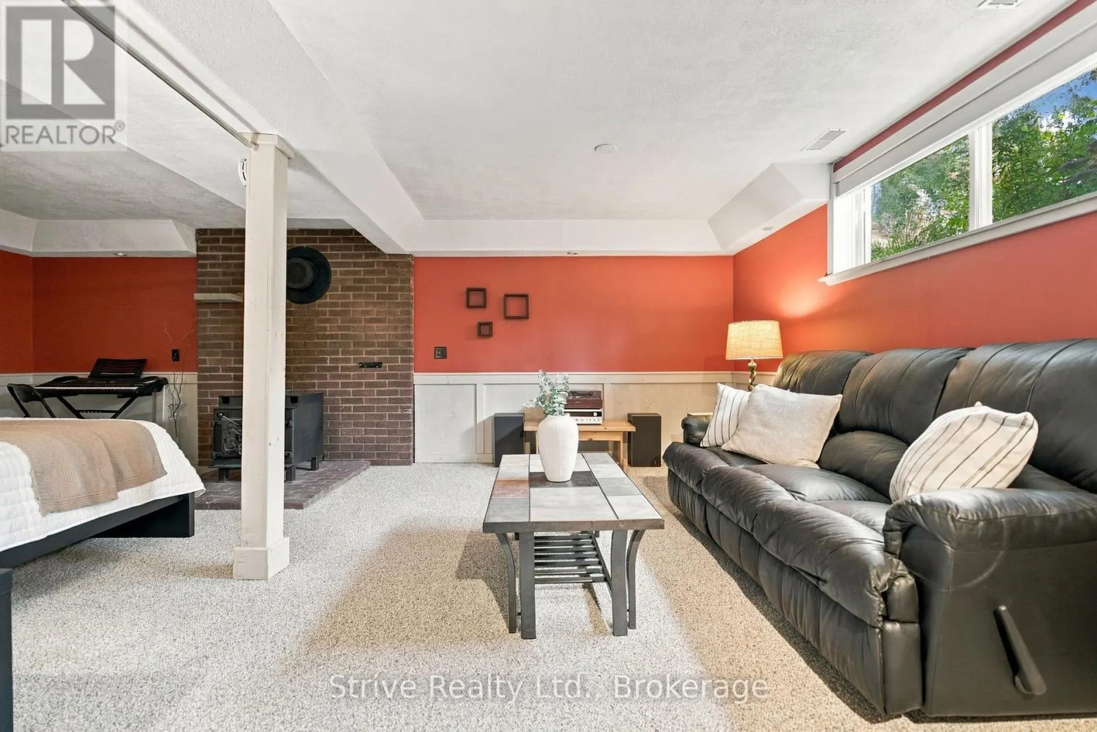 6 LENORE AVENUE