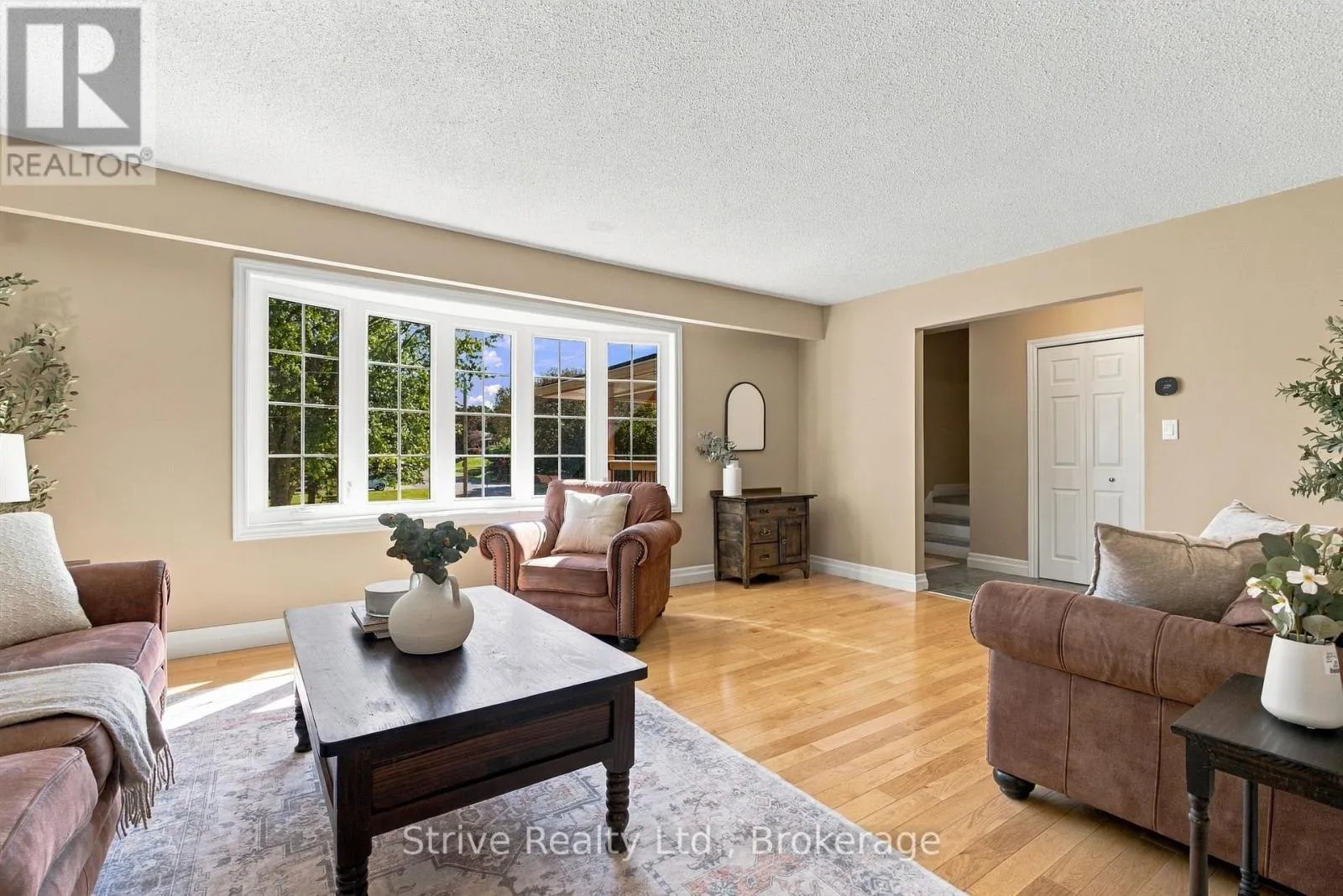 6 LENORE AVENUE