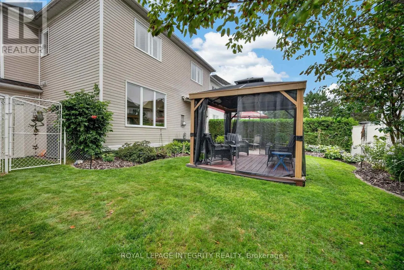 2117 SANDY OAKS DRIVE