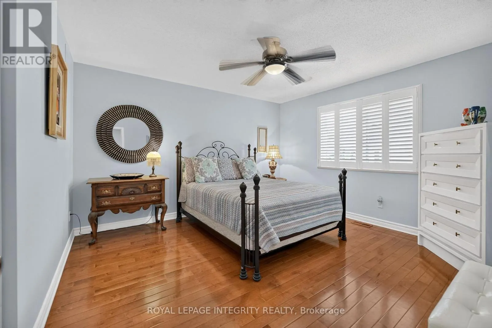 2117 SANDY OAKS DRIVE