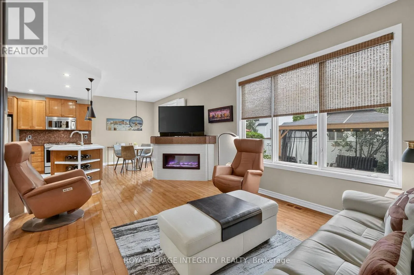 2117 SANDY OAKS DRIVE