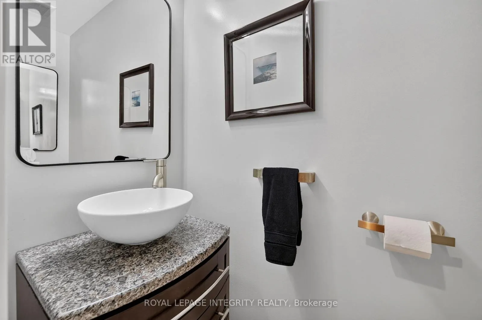 2117 SANDY OAKS DRIVE
