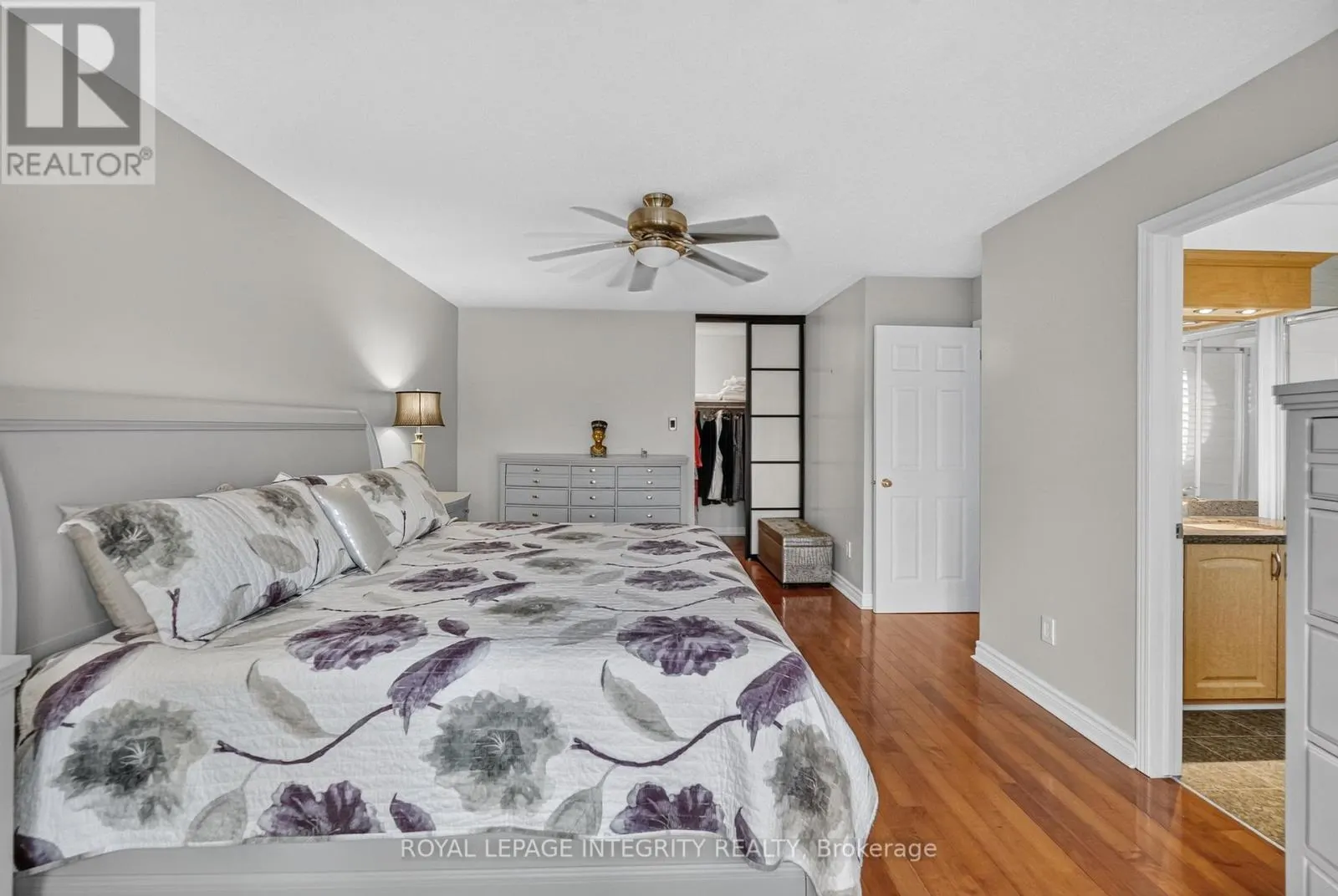 2117 SANDY OAKS DRIVE