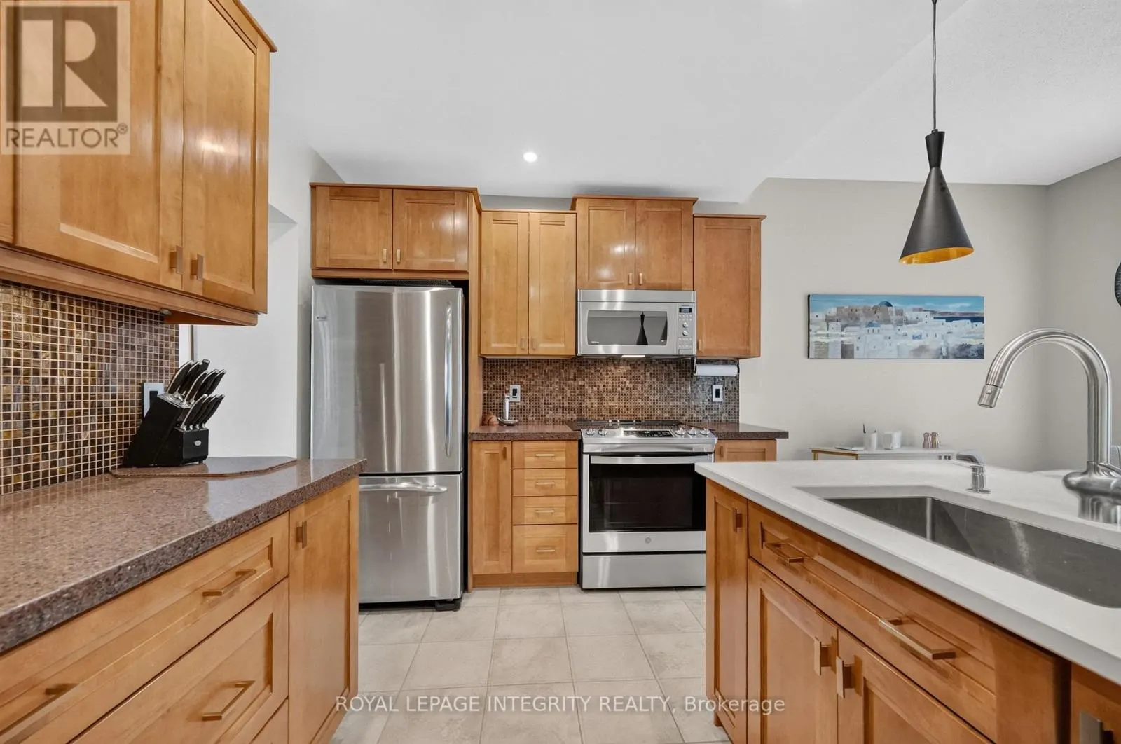 2117 SANDY OAKS DRIVE