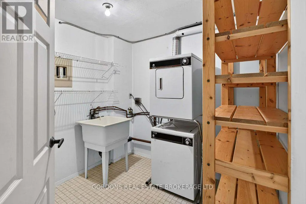 201 - 120 BARRETT COURT #201