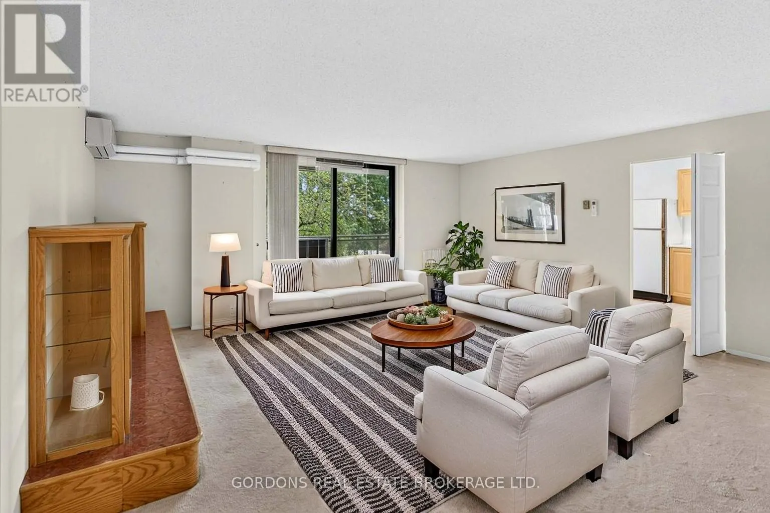 201 - 120 BARRETT COURT #201