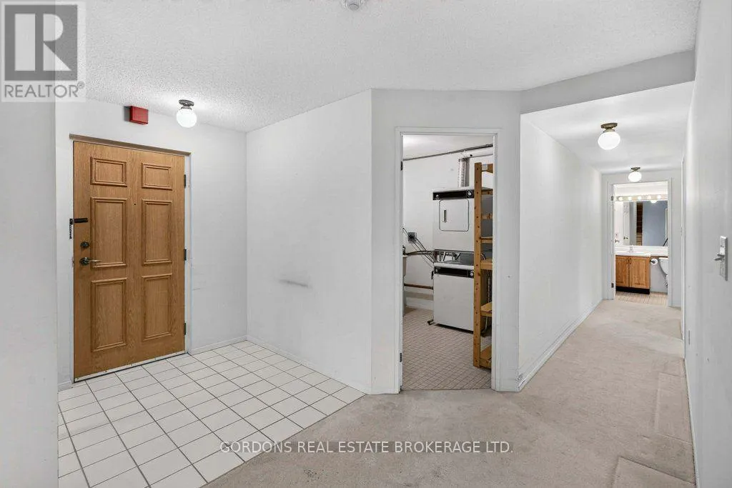 201 - 120 BARRETT COURT #201