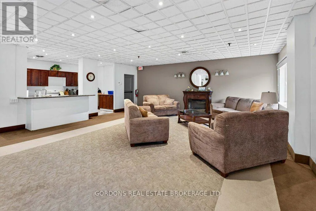 201 - 120 BARRETT COURT #201