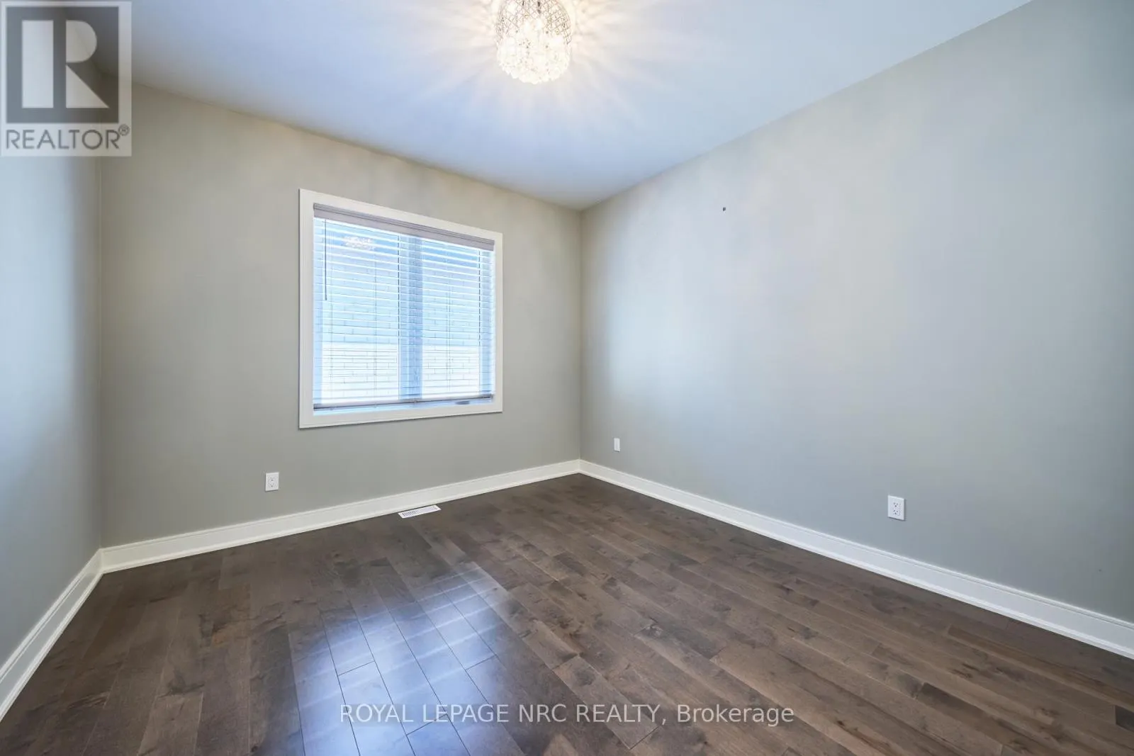 53 CARRICK TRAIL