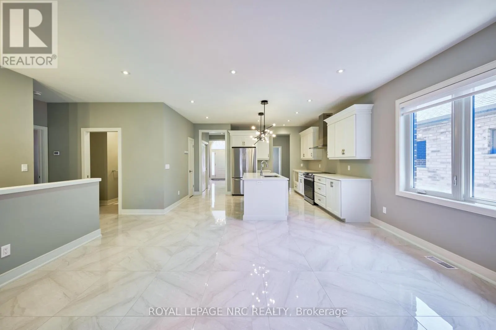53 CARRICK TRAIL