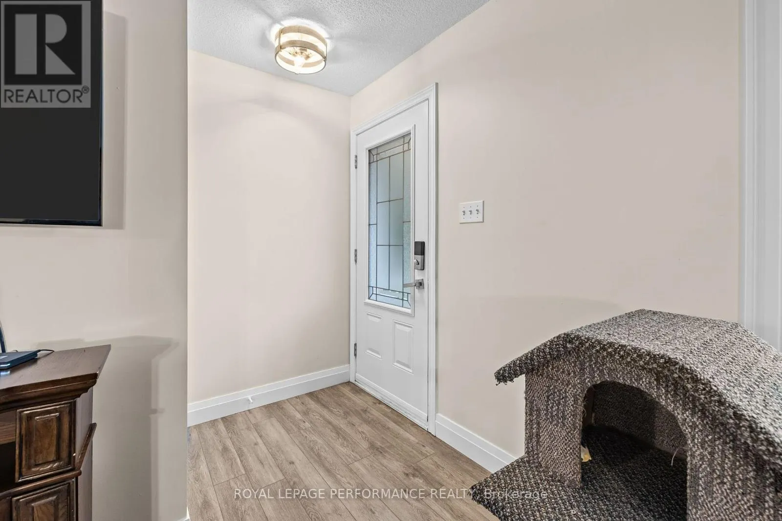 3080 CONC. 3 PLANTAGENET ROAD