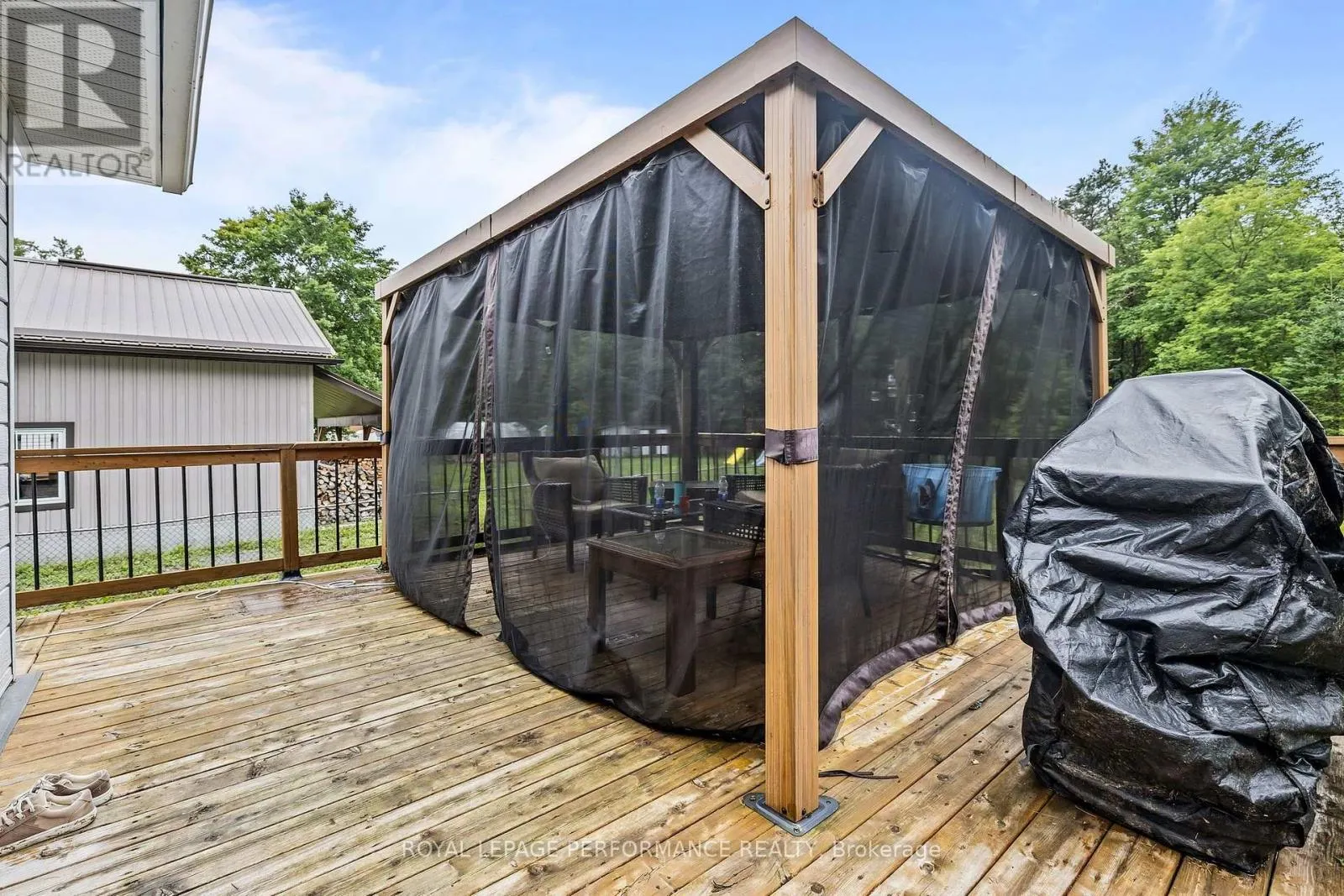 3080 CONC. 3 PLANTAGENET ROAD