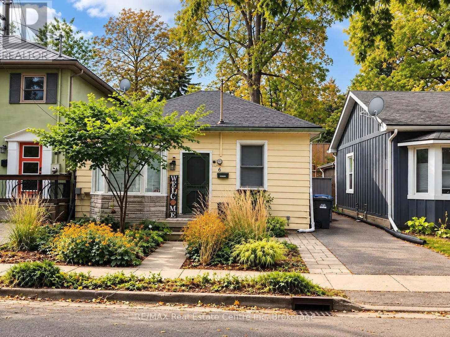 6 DUFFERIN STREET