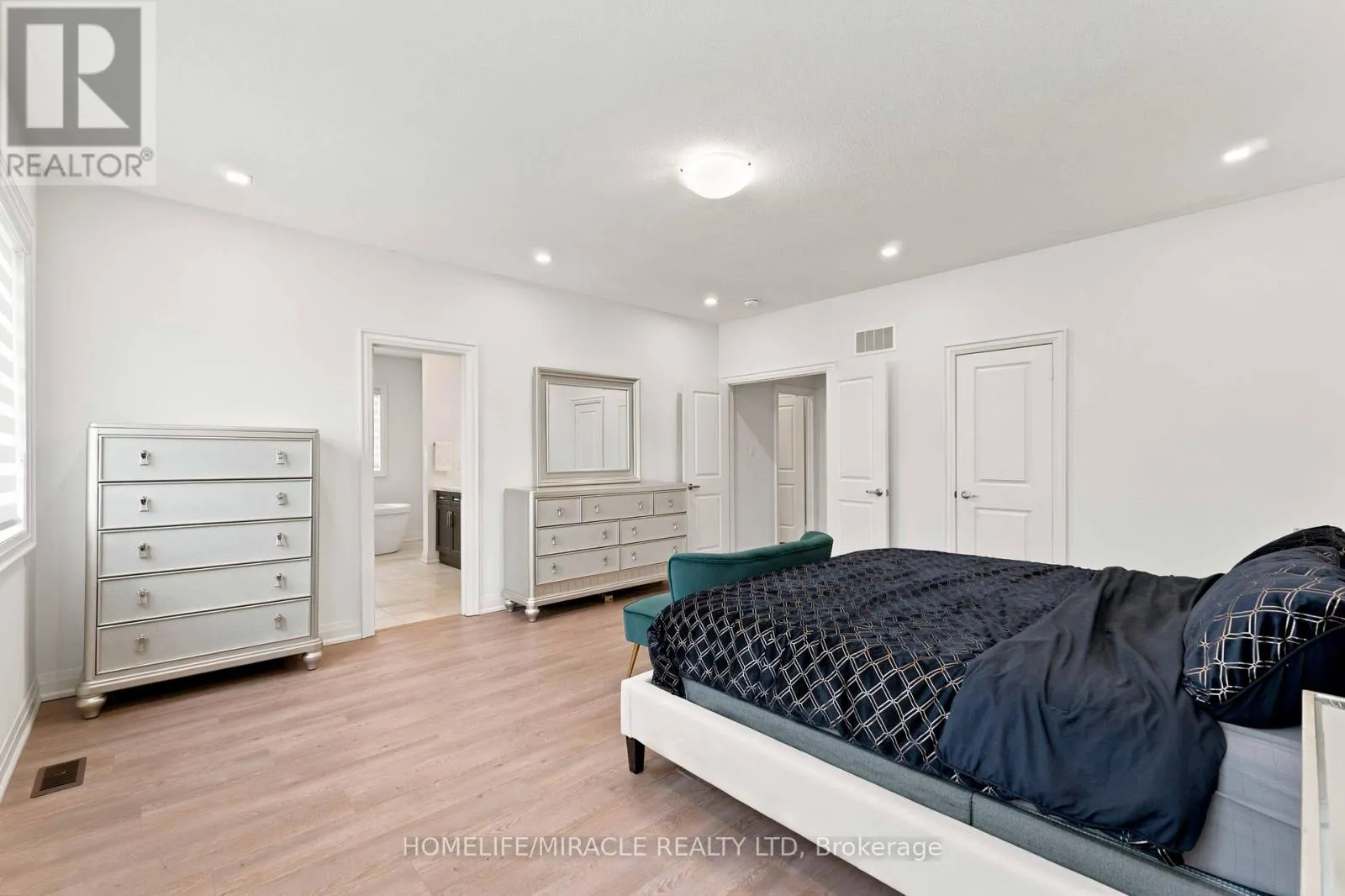 19 KENESKY DRIVE
