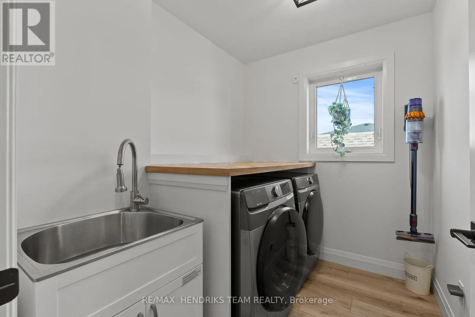 24 PROSPECT AVENUE