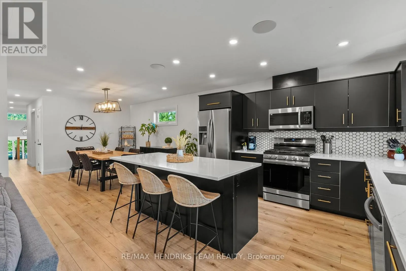 24 PROSPECT AVENUE
