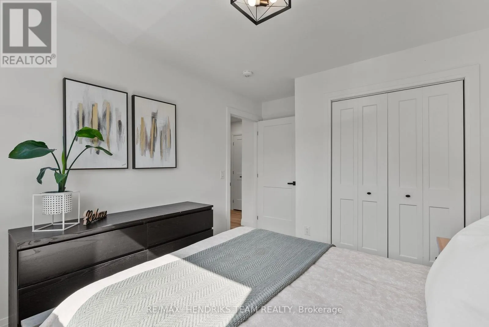 24 PROSPECT AVENUE