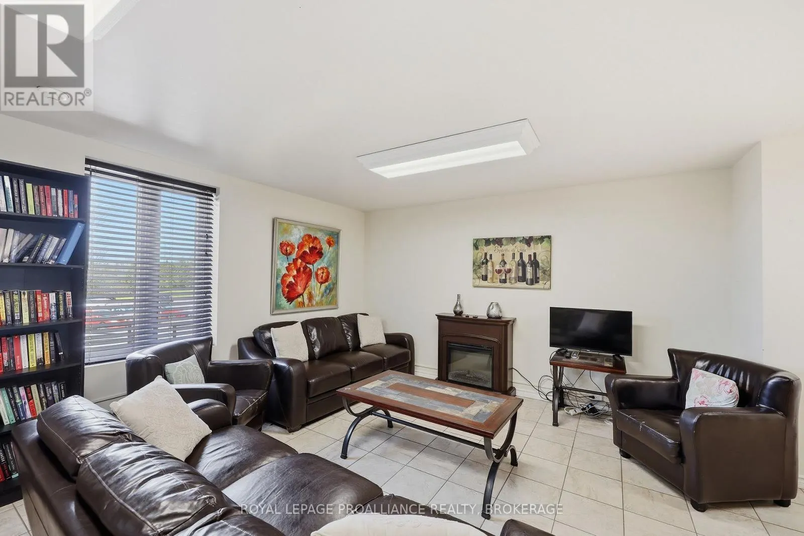 609 - 358 QUEEN MARY ROAD #609