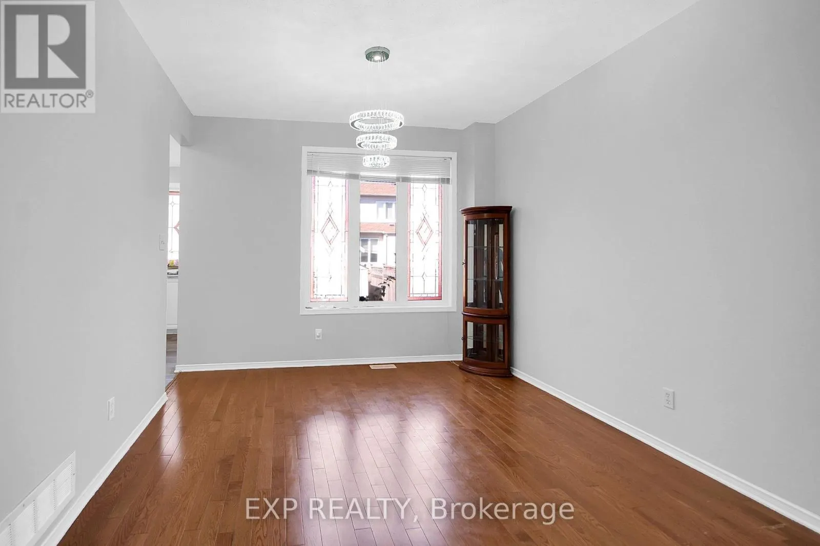 39 GREATWOOD CRESCENT