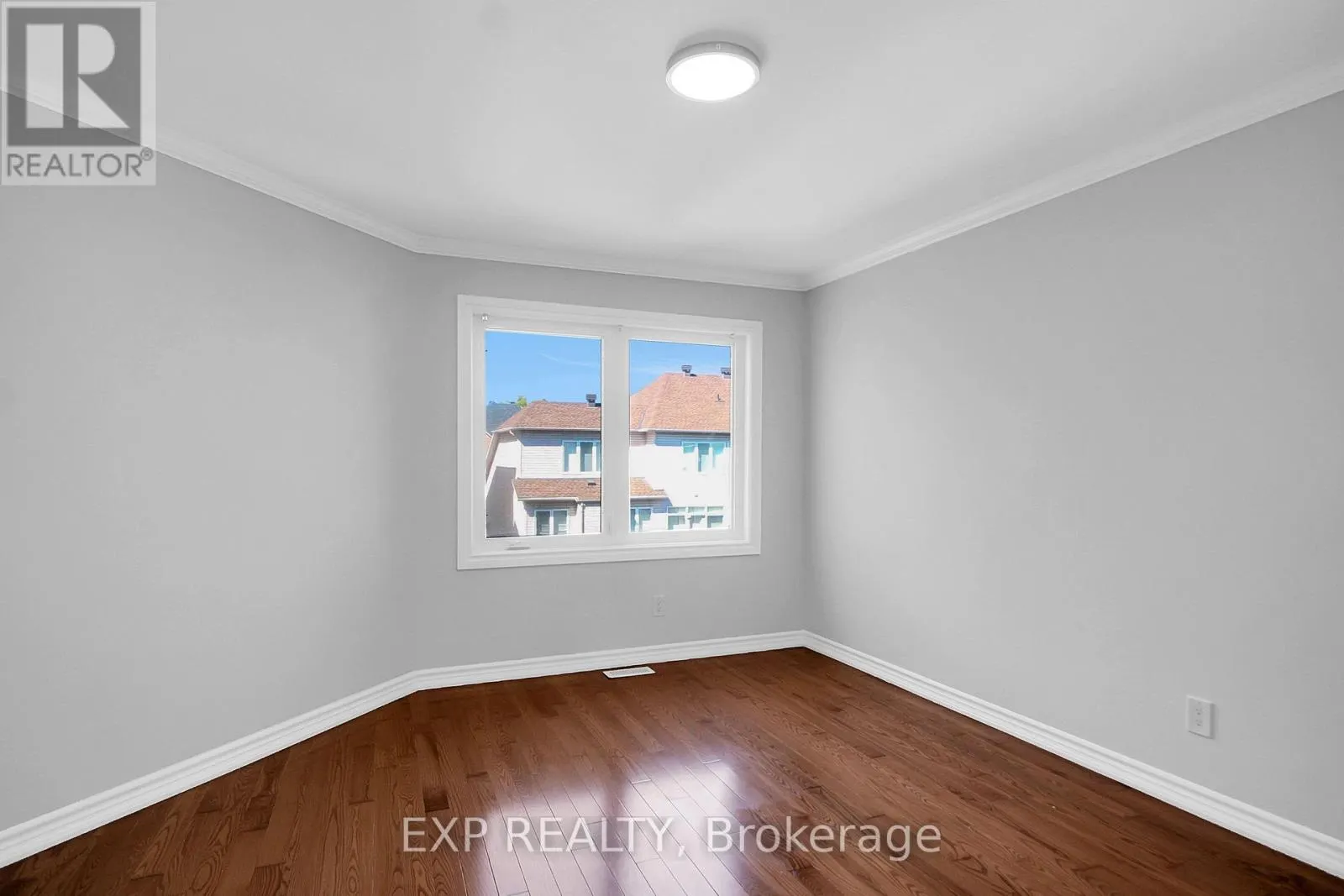 39 GREATWOOD CRESCENT