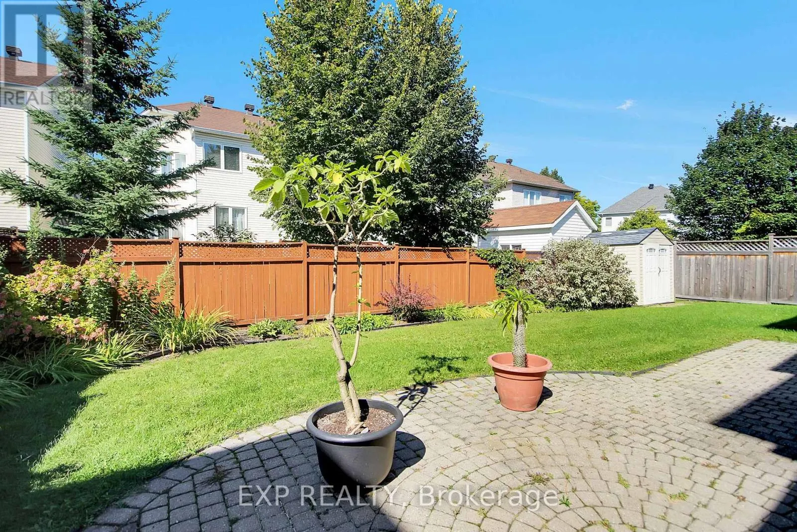 39 GREATWOOD CRESCENT