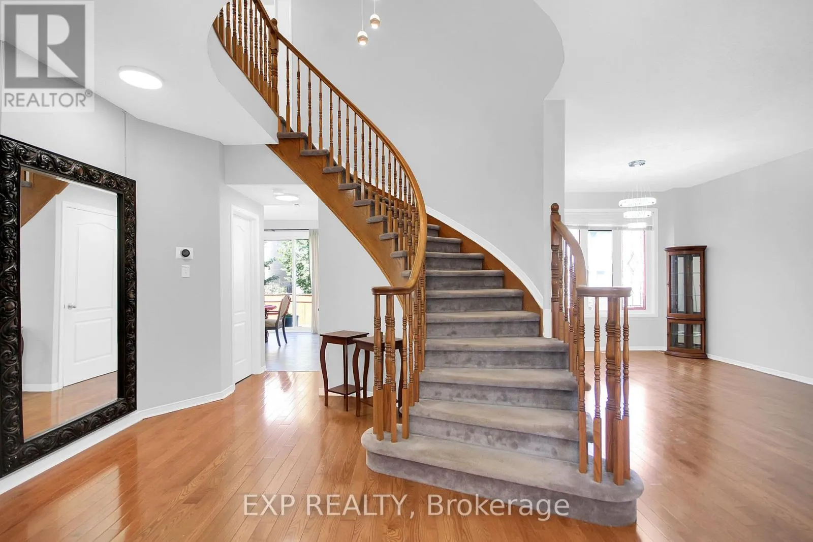 39 GREATWOOD CRESCENT