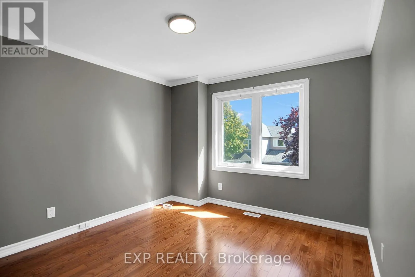 39 GREATWOOD CRESCENT