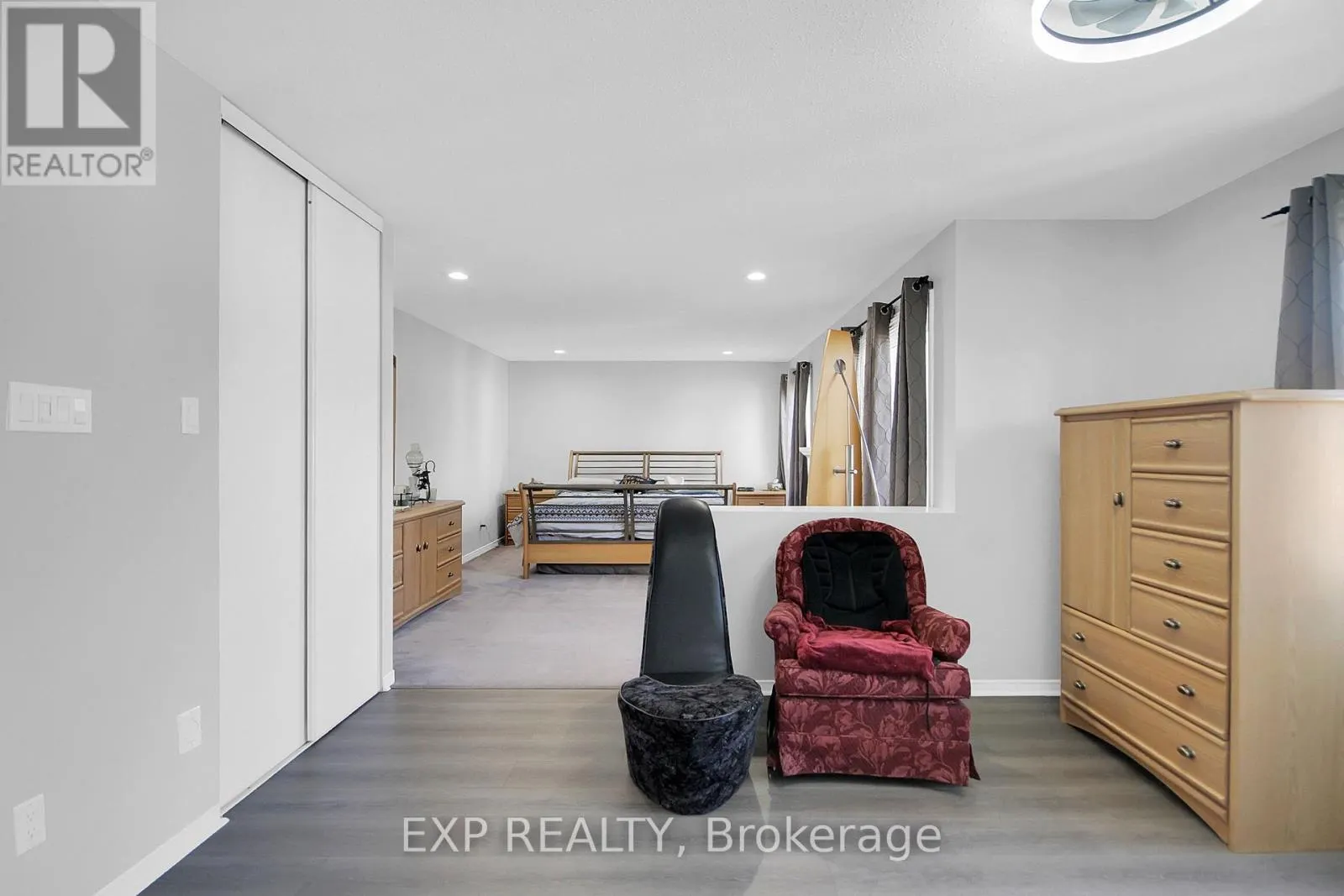 39 GREATWOOD CRESCENT