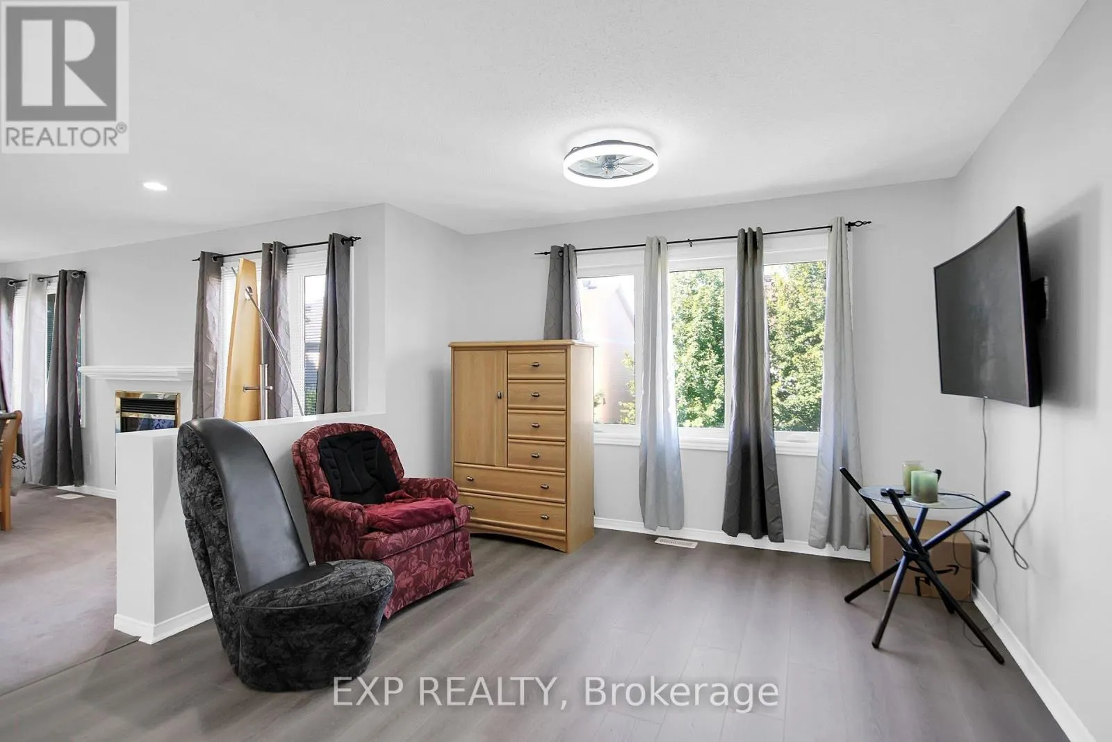 39 GREATWOOD CRESCENT
