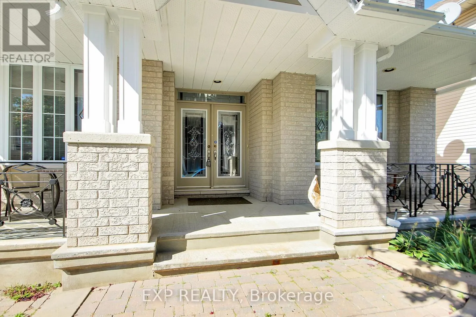 39 GREATWOOD CRESCENT