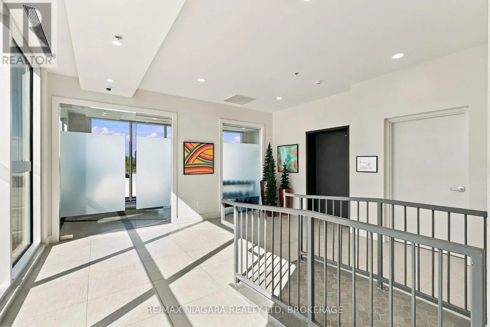 201 - 77 YATES STREET #201