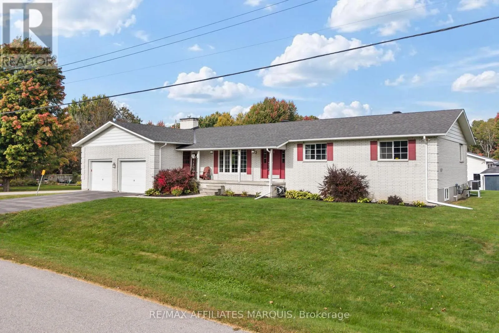 3 FOREST DRIVE