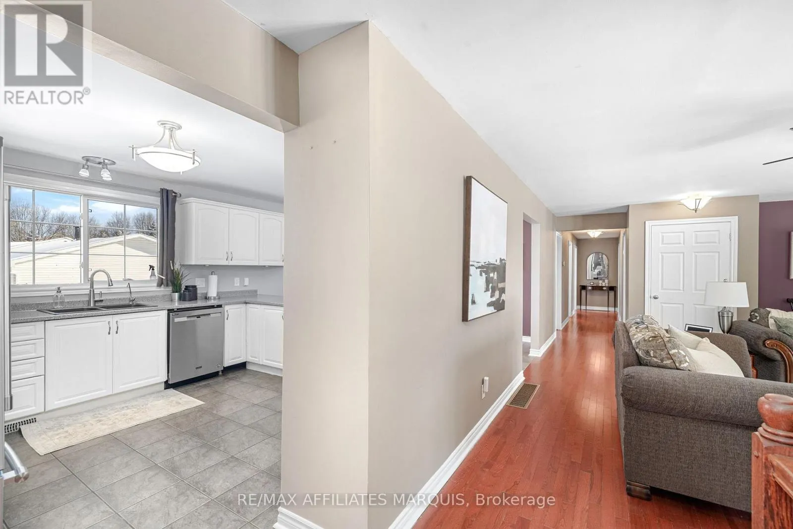 3 FOREST DRIVE