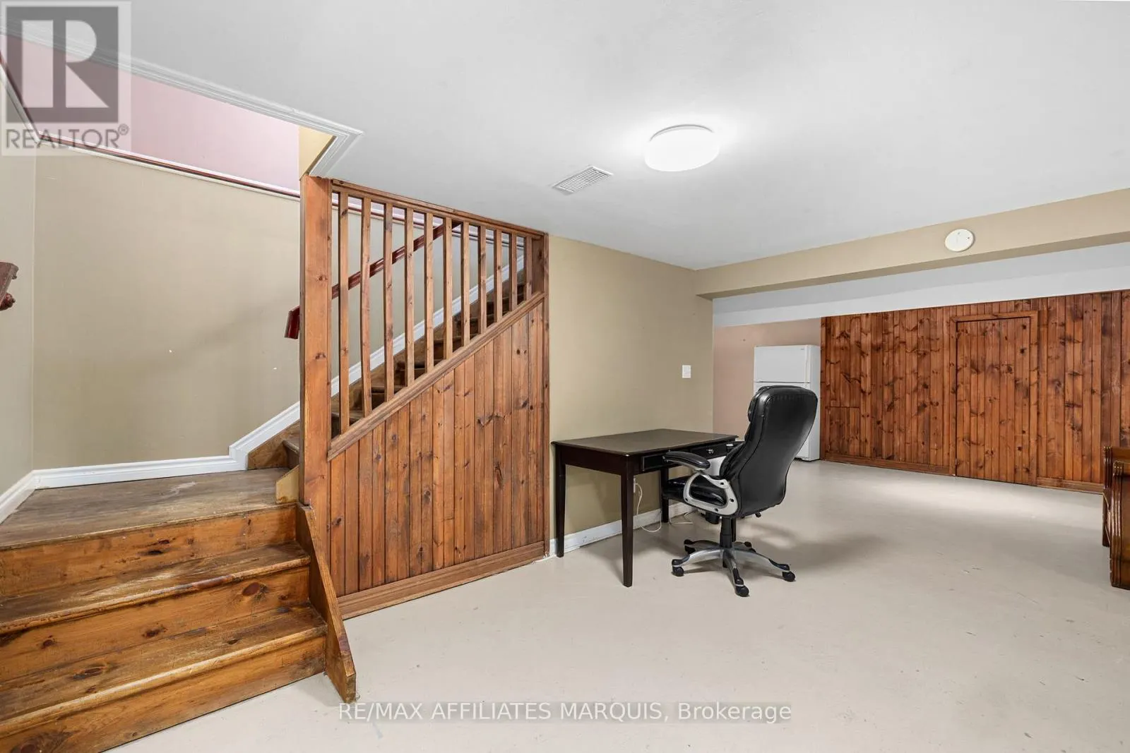 3 FOREST DRIVE
