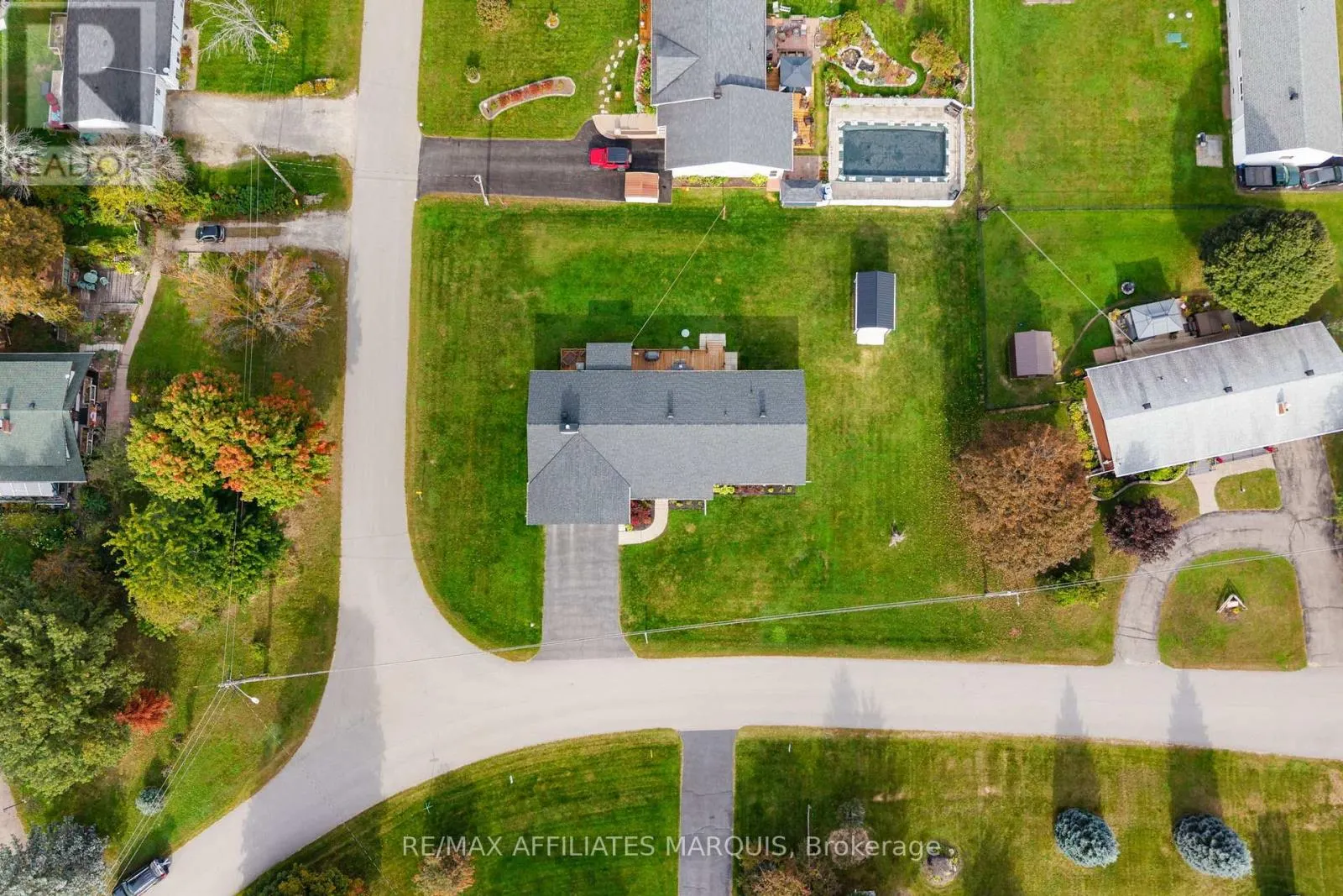 3 FOREST DRIVE