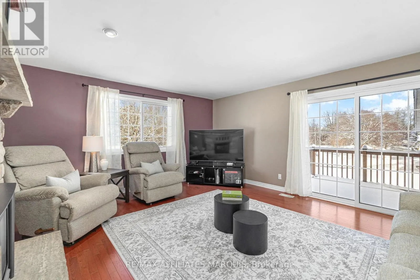 3 FOREST DRIVE